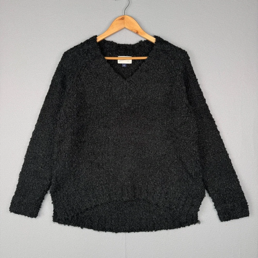 Universal Thread Fuzzy Boucle V Neck Sweater‎ Black S High Low Casual Cozy